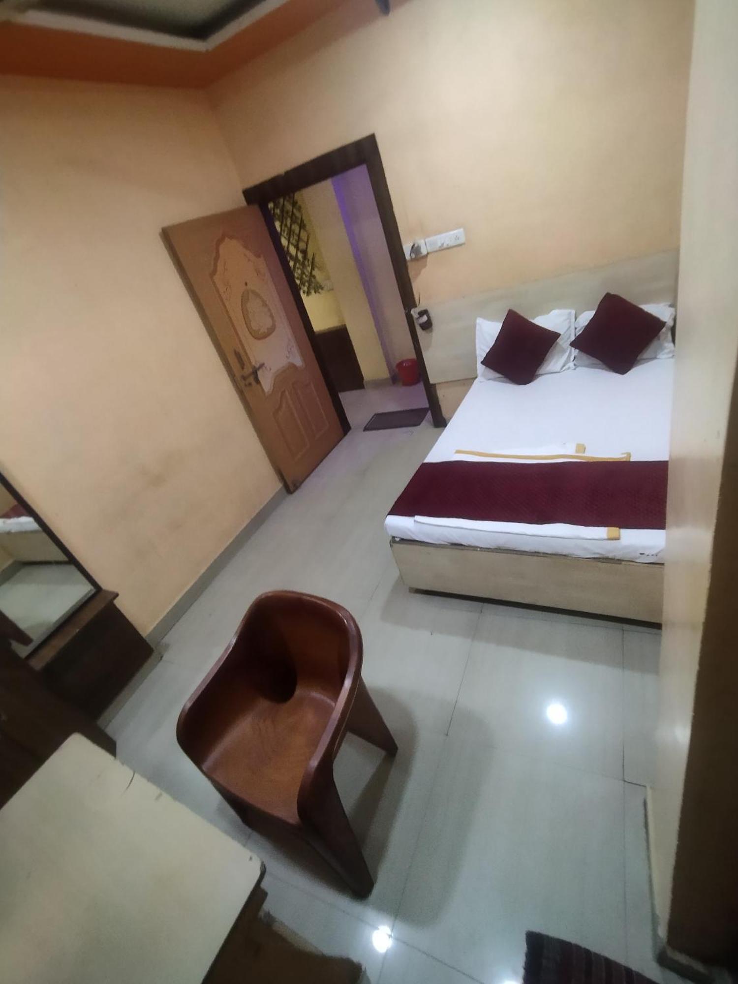 Hotel Thakur Ji Bhópál Exteriér fotografie