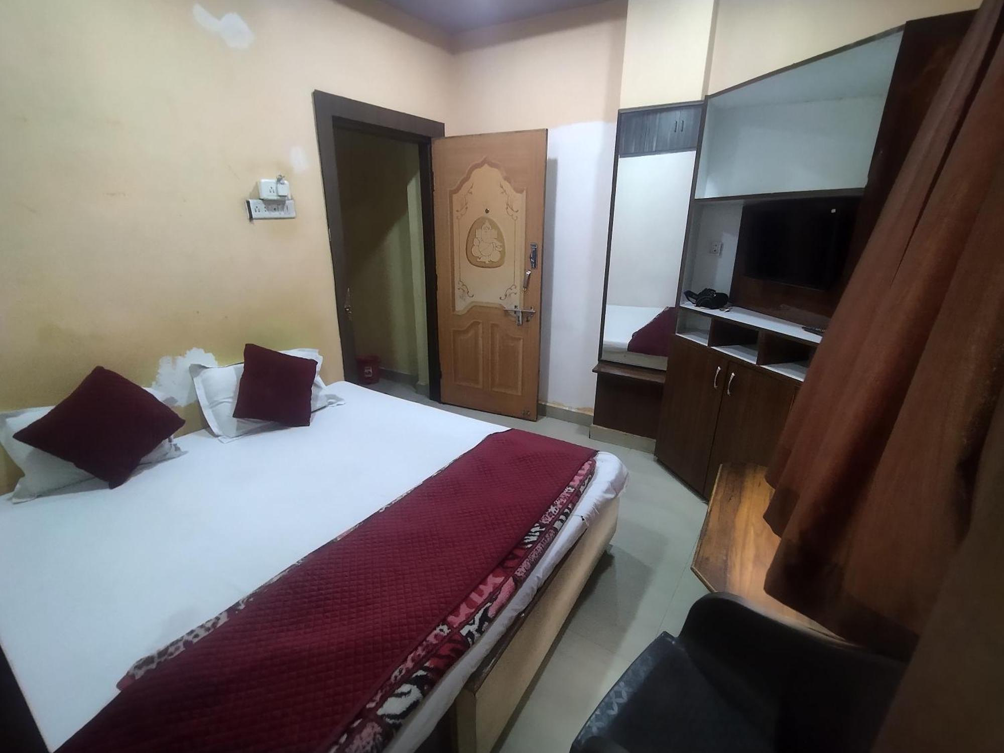 Hotel Thakur Ji Bhópál Exteriér fotografie